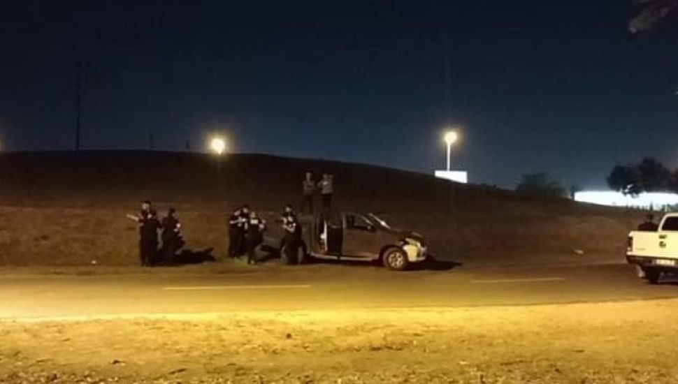 Una mujer policía abatió a "motochorro" que intentó asaltarla