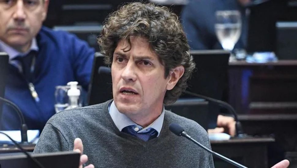 Lousteau sobre el anuncio de Donald Trump para Argentina: “Fue de una obscenidad casi pornográfica”