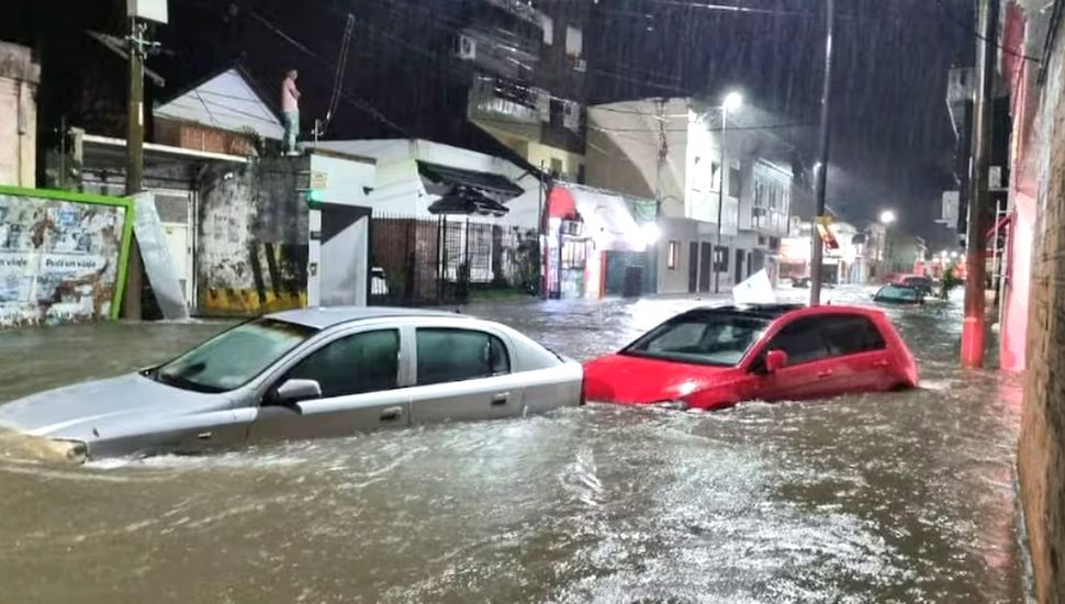 Corrientes: continuan evacuadas cerca de 800 personas tras las copiosas lluvias