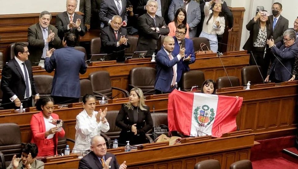 El Congreso de Perú destituyó a Pedro Castillo