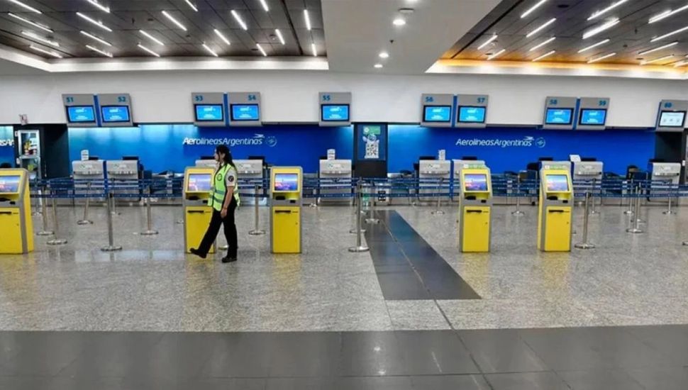 Postergan el paro aeroportuario, sin embargo se esperan demoras por asambleas en todas las terminales