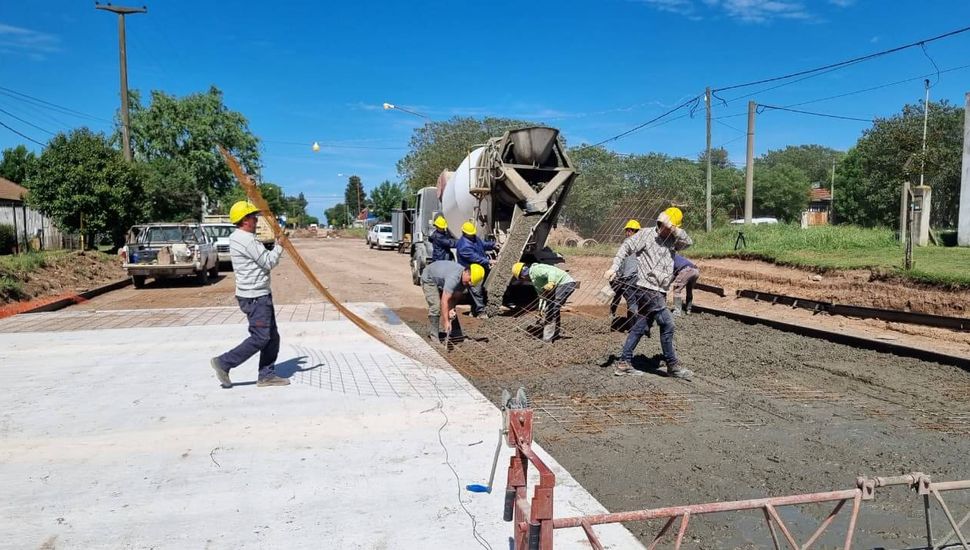 Avanza la segunda etapa de la pavimentación de la Avenida Diego Trillo de la ciudad de Rojas
