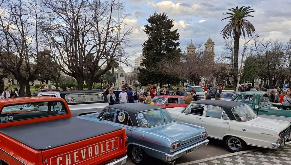 Se realizó el 8º Encuentro Nacional de Chevrolet en Bragado