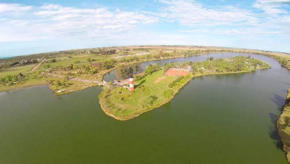 El Lago Municipal de Colón será sede del primer Acuatlón Short en duplas