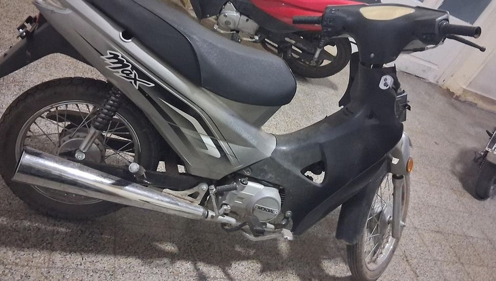 Recuperan motocicleta robada en Rojas tras análisis de cámaras