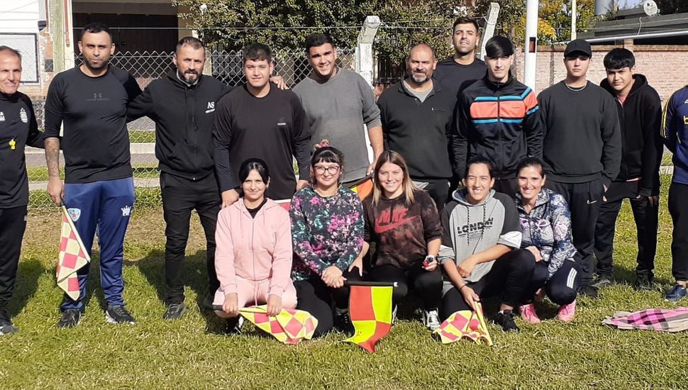 Comenzó la capacitación para aspirantes a árbitros de fútbol de Pergamino