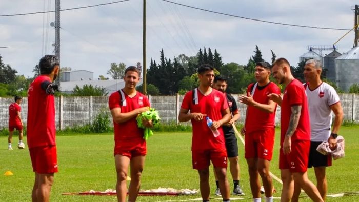 Altas y bajas en Douglas de cara al Federal A temporada 2026