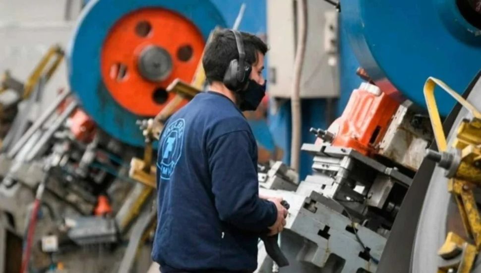 Las industrias no salen del ahogo