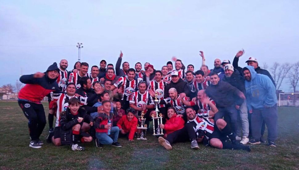 Racing de Pergamino se coronó campeón del Senior +35