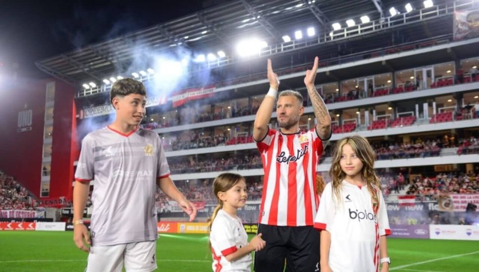 La "Gata" Fernández se despidió del fútbol profesional