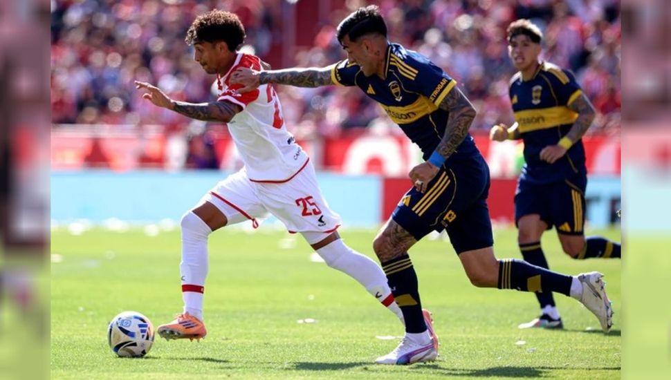 Boca venció a Estudiantes LP sobre la hora y quedó primero en la Zona A