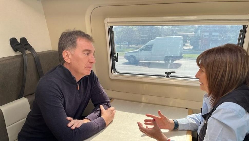 Bullrich inició una mega gira por todo el país en motorhome