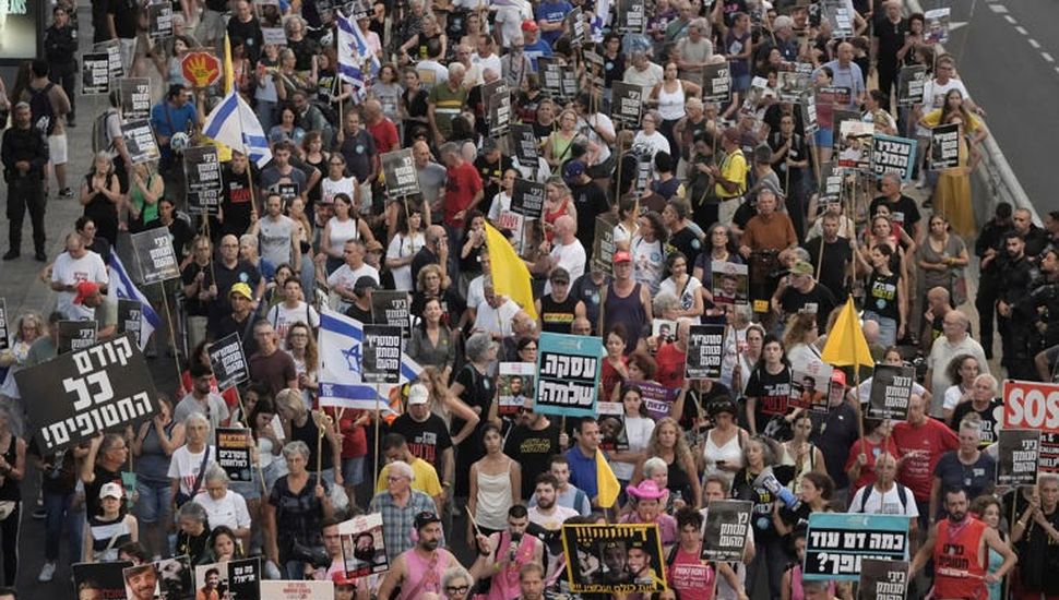 Rehenes de Hamás: Israel pide negociar su libertad