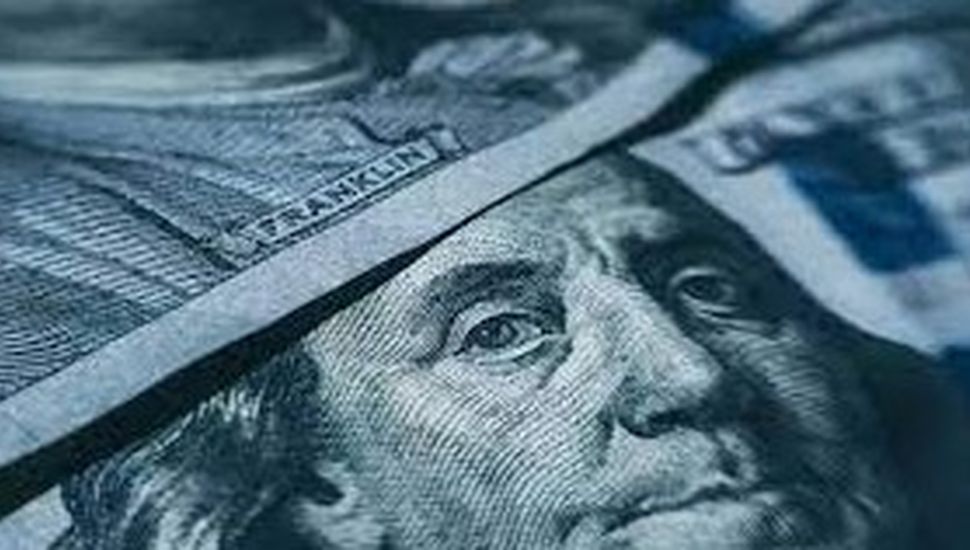 El dólar blue cayó 90 pesos en tres jornadas