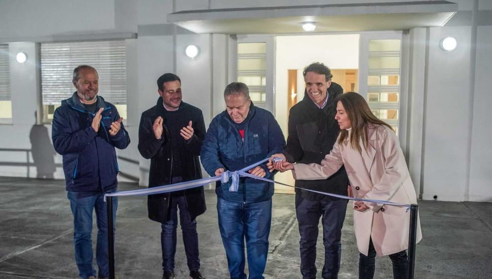 Katopodis y Alessandro habilitaron el nuevo Centro Cultural de Salto