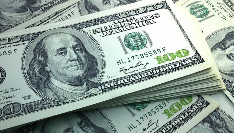 El dólar blue comenzó el año en baja