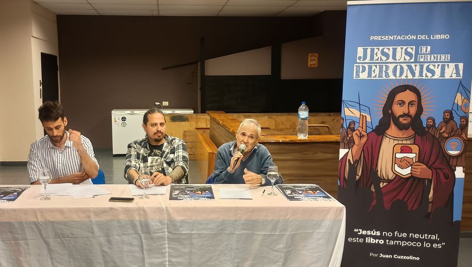 Juan Cuzzolino presentó su libro “Jesús, el primer peronista”