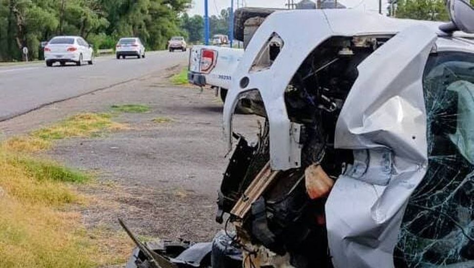 Una automóvil volcó en el acceso a Rojas por la Ruta 188