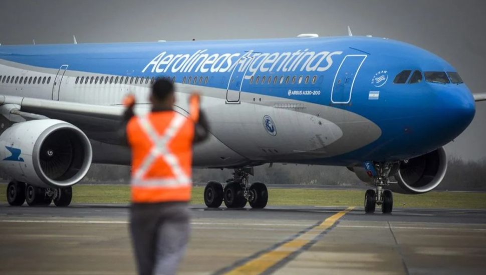 El Correo y Aerolíneas no serán privatizadas y sigue la moratoria previsional