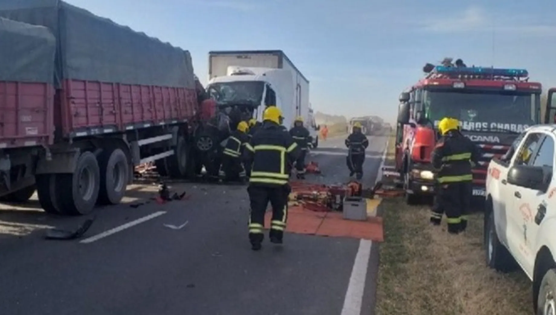 Un choque múltiple en la Ruta 33 dejó cuatro muertos • Diario Núcleo