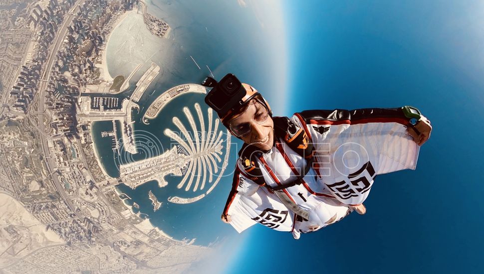 Un rojense que vuela sin alas: era oficinista, dejó todo y ahora es instructor de paracaidismo en Dubái