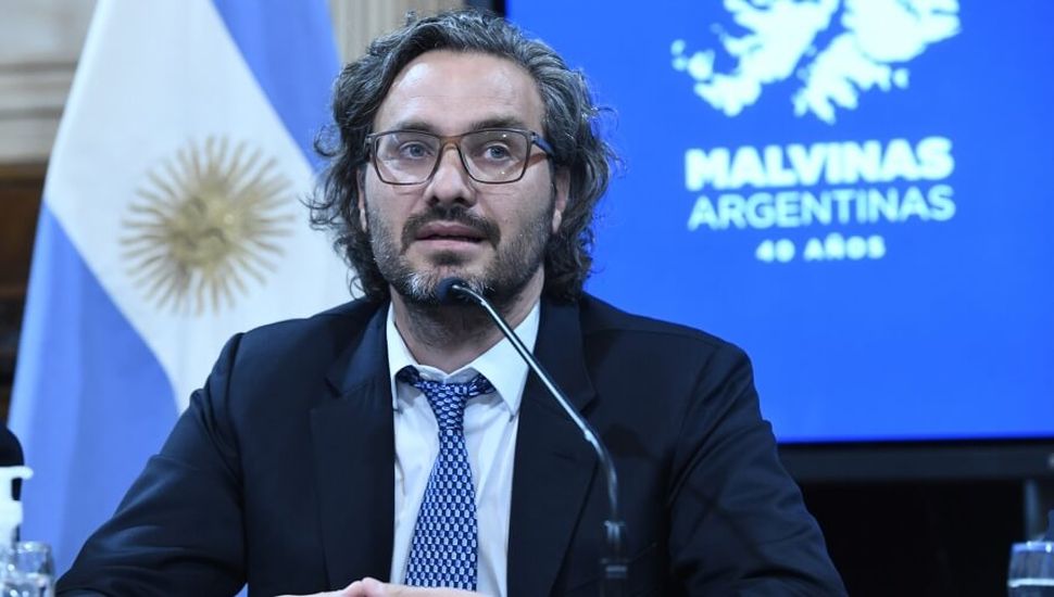 Santiago Cafiero cruzó al canciller del Reino Unido por Malvinas