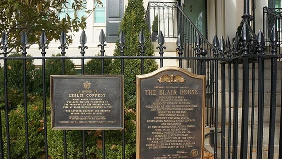 Cómo es la Blair House, la lujosa residencia frente a la Casa Blanca donde se aloja Milei