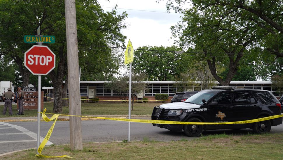 Masacre en escuela de Texas: 21 muertos