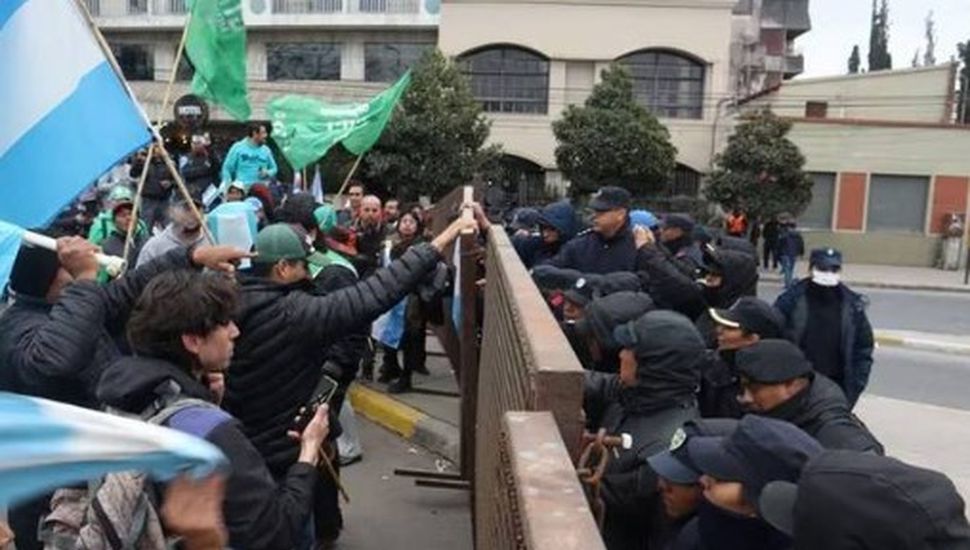 Gerardo Morales juró su nueva Constitución