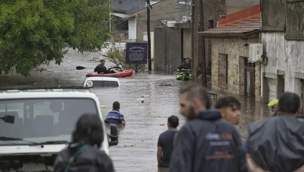 Milei vetó la ley de ayuda a los afectados por el temporal de Bahía Blanca