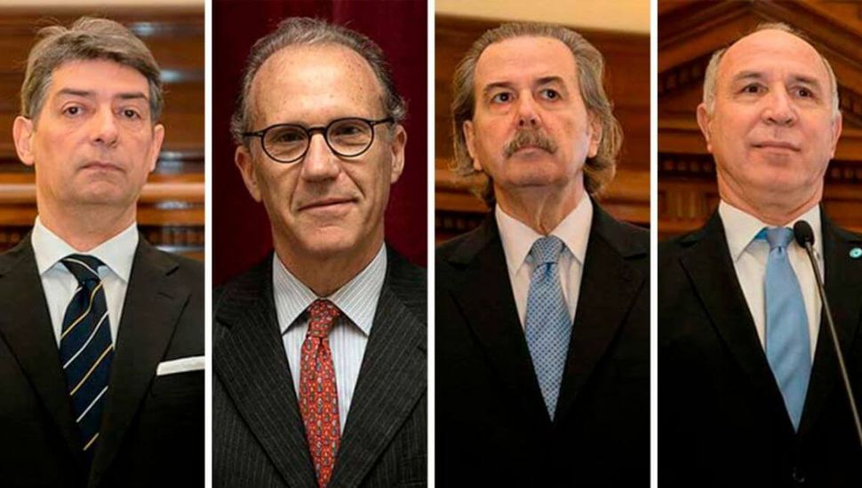 Continua el juicio político contra los jueces de la Corte Suprema