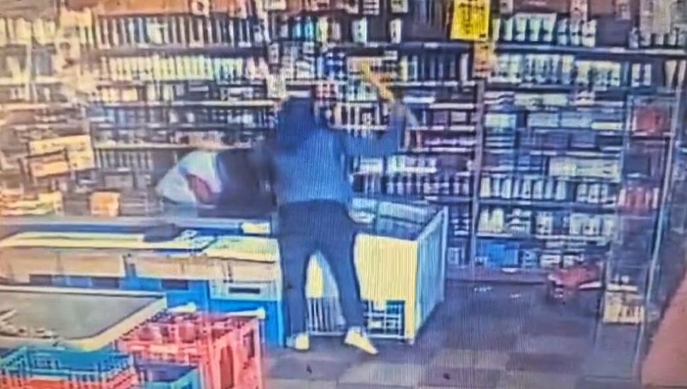 Detuvieron a uno de los implicados en un violento asalto a un supermercado chino del barrio José Hernández