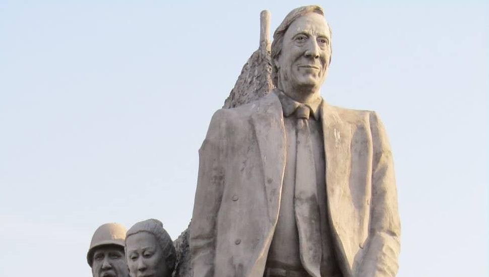 Tirotearon el monumento a Néstor Kirchner en Vedia