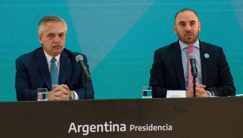 Guzmán consideró que el país tiene "necesidad de acumular más reservas"