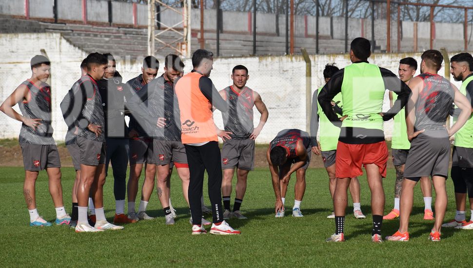 Douglas buscará seguir su racha positiva ante El Linqueño