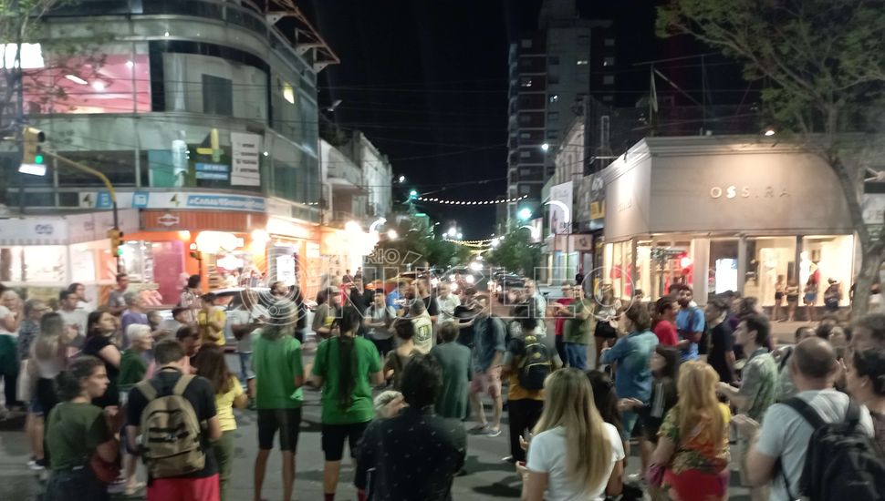 Segunda noche de protestas en la ciudad de Pergamino