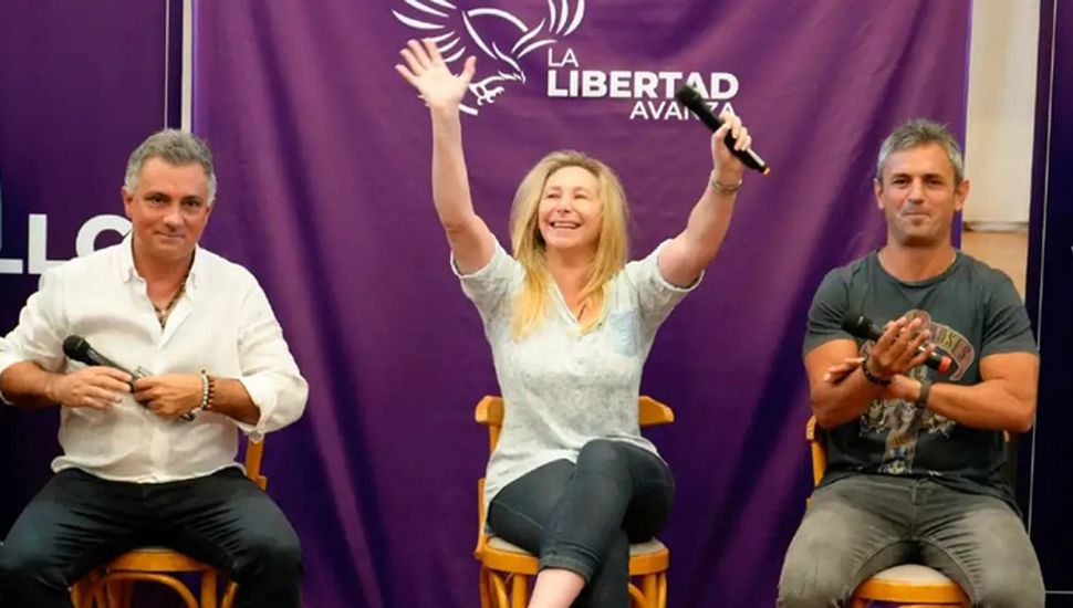 Continúan los cruces entre los partidarios de Karina Milei y los de Santiago Caputo