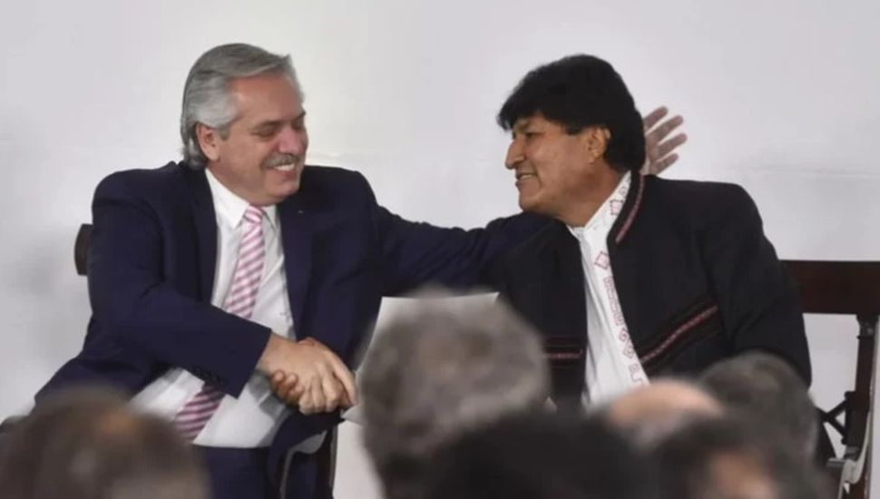 Fernández armó un acto paralelo en Santa Fe junto a Evo Morales