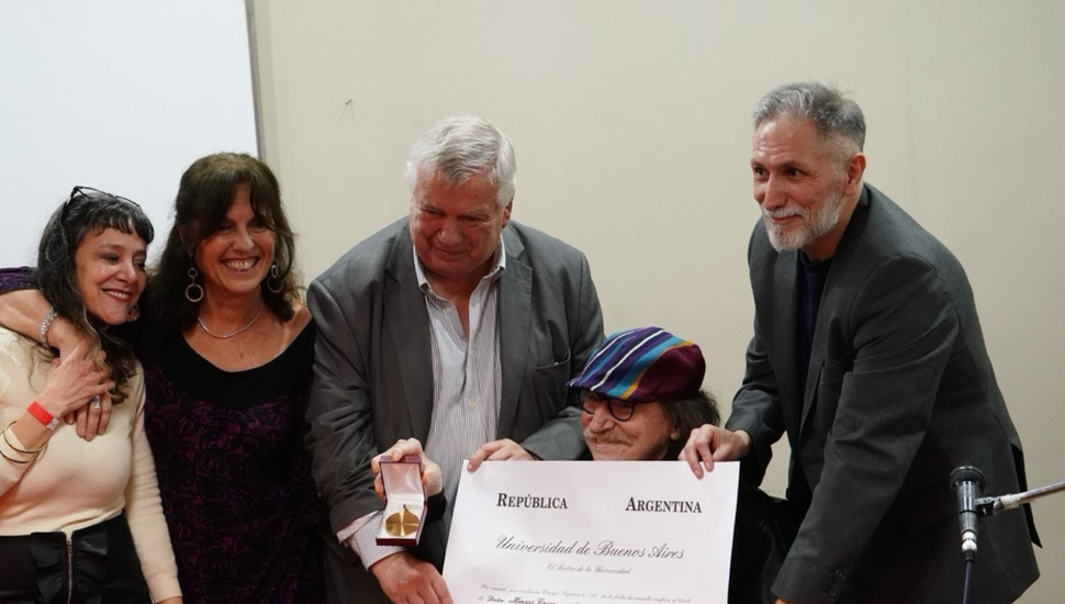 “Pasaré a llamarme ‘Doctor Charly García’” dijo el célebre músico al ser galardonado por la UBA