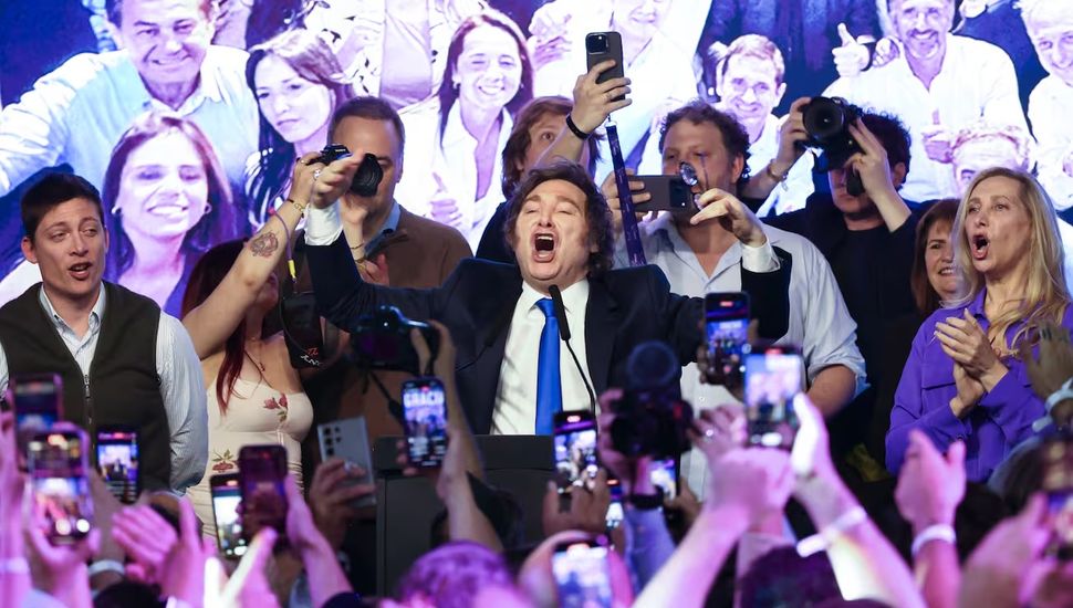 Milei festejó el triunfo y llamó a los gobernadores a discutir nuevas reformas