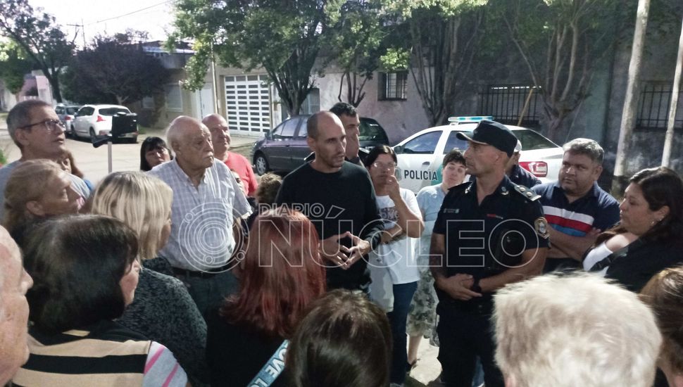 Los vecinos de la ciudad cansados de los robos: protesta en el barrio Acevedo