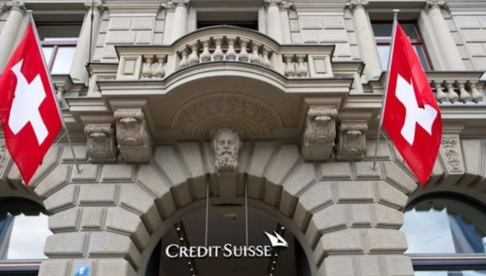 Credit Suisse se desploma y arrastra a bancos europeos