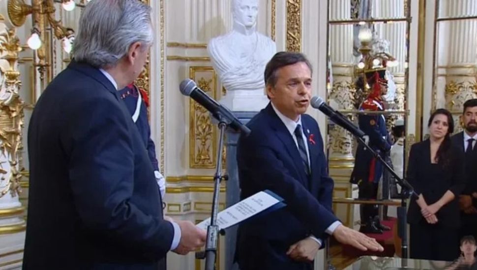 Diego Giuliano juró como nuevo ministro de Transporte