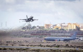 El presidente Milei presentó los aviones de guerra
