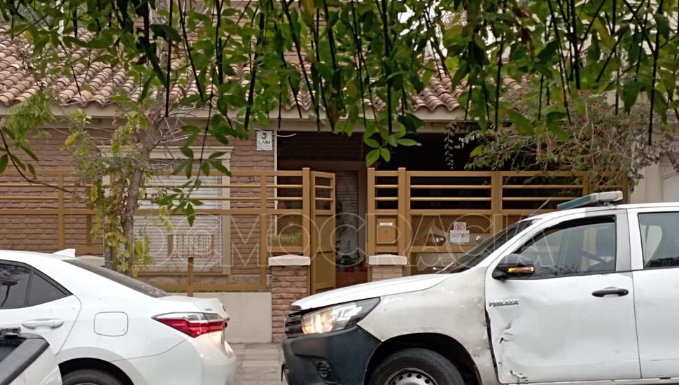 En Junín: tras robar en una vivienda, le sustrajeron el teléfono a una mujer que los filmó