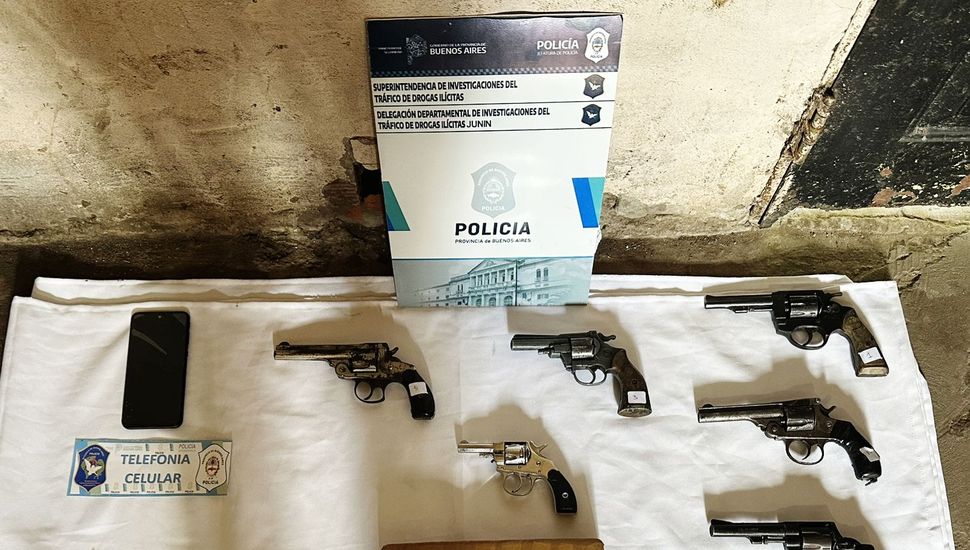 Secuestran más de 90 ladrillos de marihuana en Junín