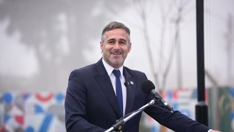 Achával inauguró la Escuela Nº14 junto a Kicillof: "Hoy en Derqui cada escuela tiene edificio propio"