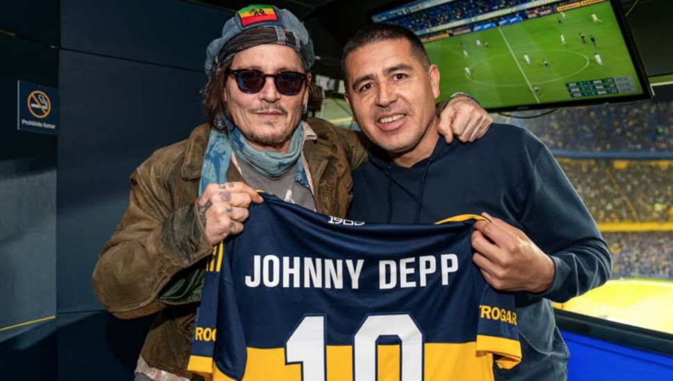 Johnny Depp presenció el triunfo de Boca en La Bombonera