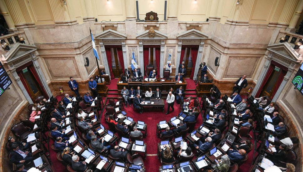 Nueva derrota para Milei: el Senado rechazó el veto al reparto de fondos a las provincias