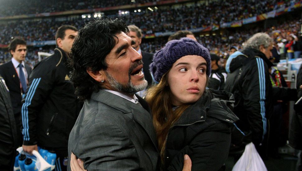 La emotiva canción que le dedicó Dalma Maradona a su padre